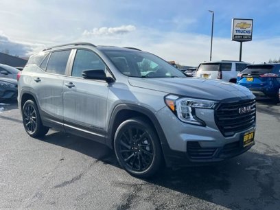 Used 2024 GMC Terrain SLE