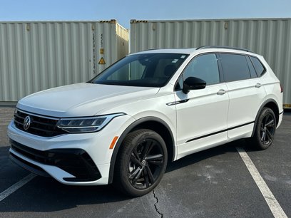 Used 2024 Volkswagen Tiguan SE R-Line