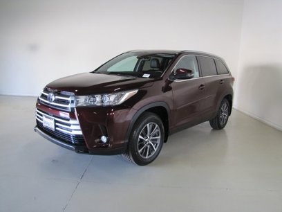 Used 2019 Toyota Highlander XLE