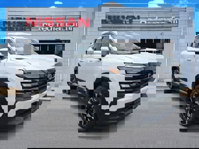 New 2025 Nissan Kicks SV w/ Illumination Package