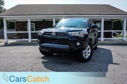 Used 2020 Toyota 4Runner SR5 w/ Phone Cable & Charge Package