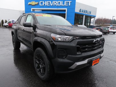 New 2025 Chevrolet Colorado Trail Boss w/ Midnight Edition