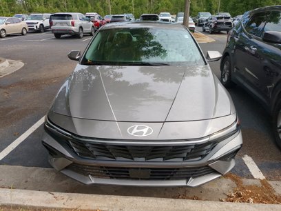 Certified 2024 Hyundai Elantra SEL w/ Convenience Package