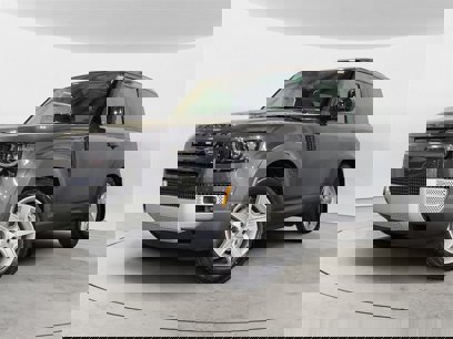 New 2023 Land Rover Defender 90 SE