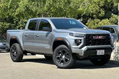 Used 2024 GMC Canyon Elevation