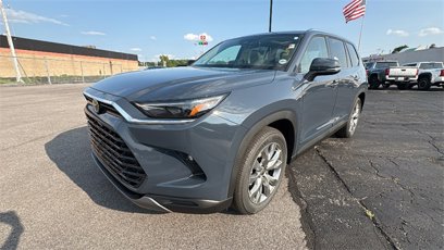 New 2025 Toyota Grand Highlander FWD