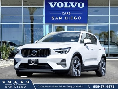 New 2025 Volvo XC40 B5 Core w/ Protection Package Premier
