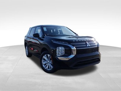 New 2025 Mitsubishi Outlander ES