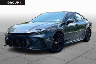 Used 2025 Toyota Camry SE