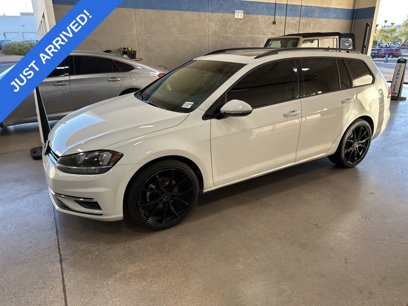 Used 2018 Volkswagen Golf SE