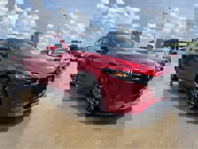 Used 2020 MAZDA MAZDA3 Hatchback w/ Preferred Package