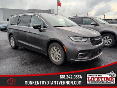 Used 2022 Chrysler Pacifica Touring-L