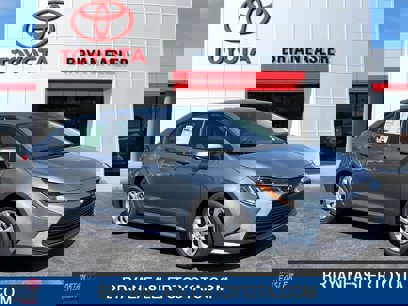 New 2025 Toyota Corolla LE