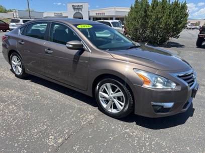 Used 2014 Nissan Altima 2.5 SV w/ Convenience Package