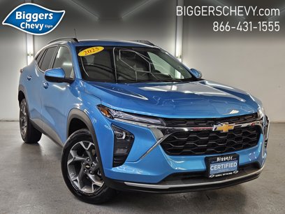 Certified 2025 Chevrolet Trax LT w/ Driver Confidence Package