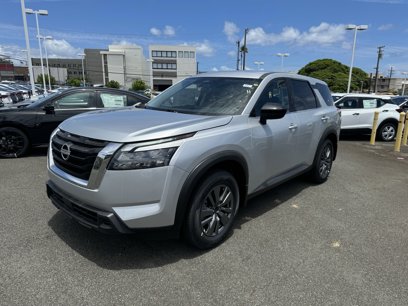 New 2025 Nissan Pathfinder S