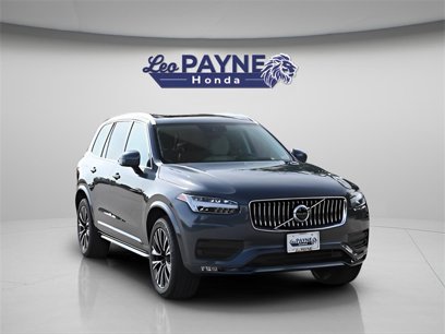 Used 2022 Volvo XC90 T6 Momentum w/ Advanced Package