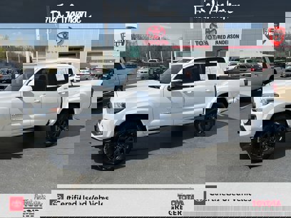 Used 2022 Toyota Tacoma SR5
