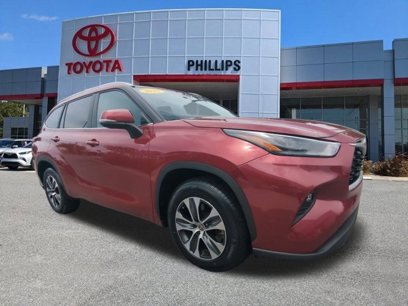 Used 2023 Toyota Highlander XLE