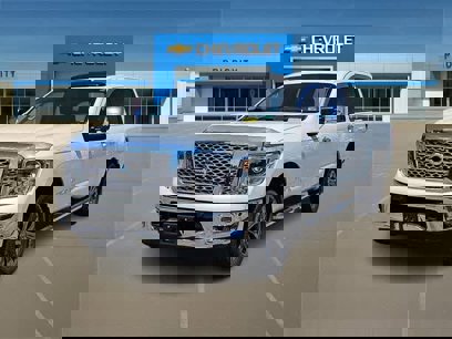 Used 2019 Nissan Titan SL w/ Chrome Package