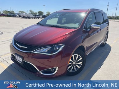 Used 2020 Chrysler Pacifica Limited w/ Advanced Safetytec Group