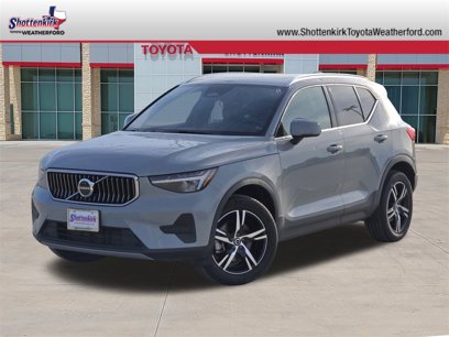 Used 2024 Volvo XC40 B5 Core