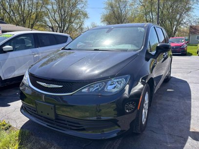 Used 2017 Chrysler Pacifica LX