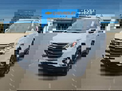 Used 2020 Chevrolet Traverse LT w/ Driver Confidence II Package