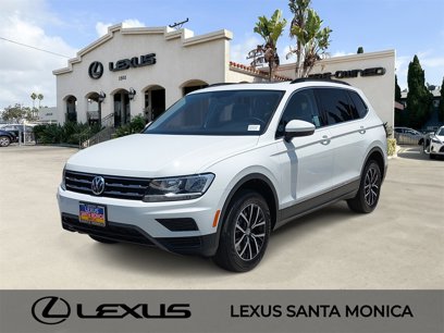Used 2021 Volkswagen Tiguan SE w/ Panoramic Sunroof Package