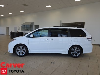 Used 2019 Toyota Sienna SE Premium