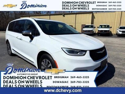 Used 2023 Chrysler Pacifica Limited