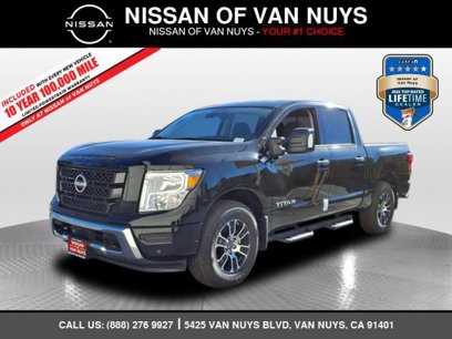 New 2024 Nissan Titan SV w/ SV Convenience Package