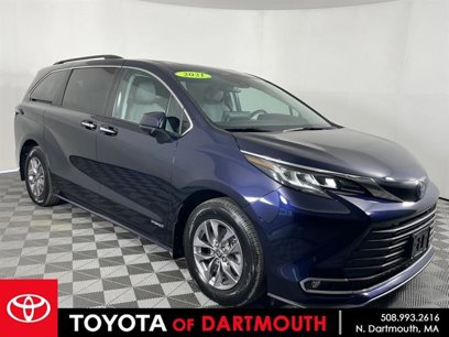 Certified 2021 Toyota Sienna XLE