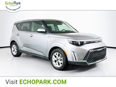 Used 2023 Kia Soul LX w/ LX Technology Package