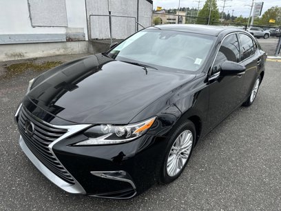 Used 2017 Lexus ES 350 w/ Premium Package