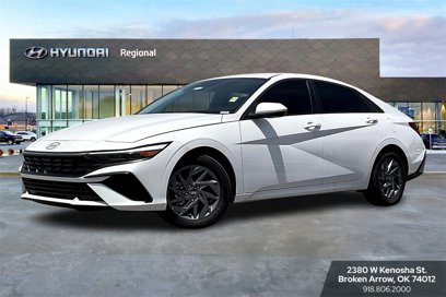 New 2025 Hyundai Elantra Blue