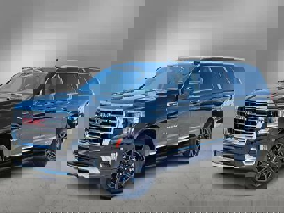 Used 2024 GMC Yukon XL SLT w/ SLT Premium Package