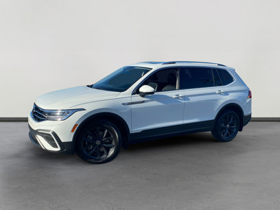 Certified 2024 Volkswagen Tiguan SE w/ Panoramic Sunroof Package