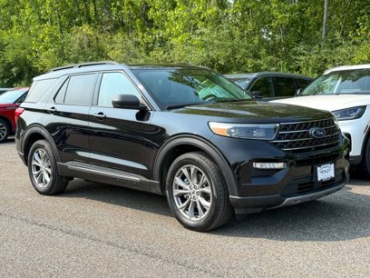 Certified 2022 Ford Explorer XLT w/ Equipment Group 202A