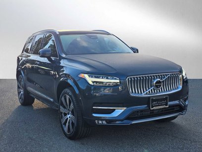 New 2025 Volvo XC90 B5 Core w/ Protection Package Premier