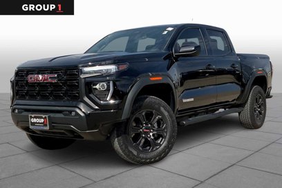 Used 2025 GMC Canyon Elevation w/ Convenience Package