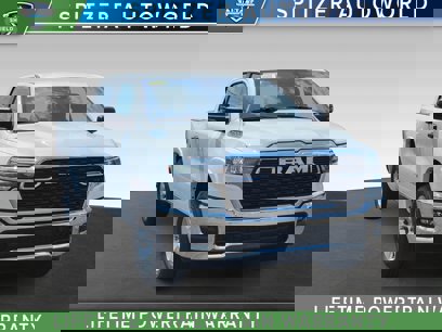 New 2025 RAM 1500 4x4 Crew Cab