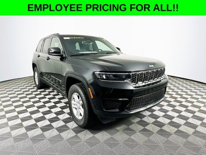 New 2025 Jeep Grand Cherokee Laredo w/ Luxury Tech Group I