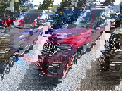 New 2024 Jeep Grand Cherokee Limited 4xe w/ Luxury Tech Group II