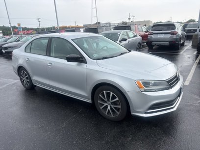 Used 2016 Volkswagen Jetta SE