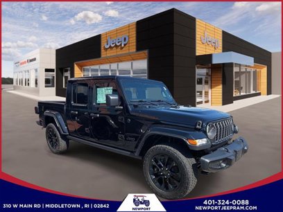 New 2025 Jeep Gladiator Sport