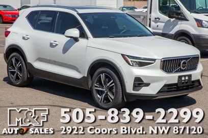 Used 2023 Volvo XC40 B5 Plus