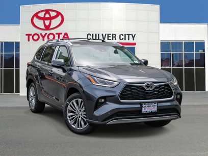 New 2025 Toyota Highlander Platinum