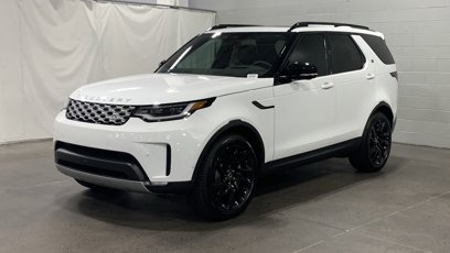 New 2025 Land Rover Discovery S