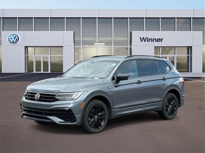 Used 2022 Volkswagen Tiguan SE R-Line